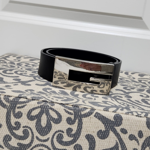 Vintage Gucci Black/Silver Leather Belt - Picture 2 of 6